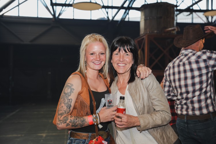 Foto's Het Schlagerfestival de Wild Wild West-editie