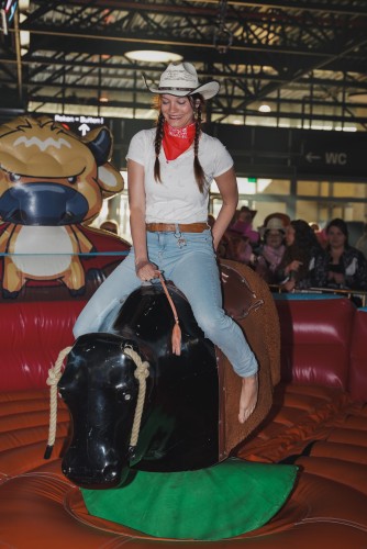 Foto's Het Schlagerfestival de Wild Wild West-editie