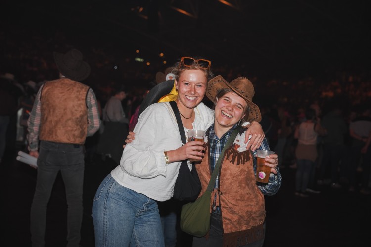 Foto's Het Schlagerfestival de Wild Wild West-editie